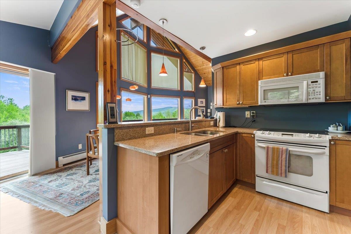 204 High View Ridge Danby, VT 05739 - Photo 13 of 38