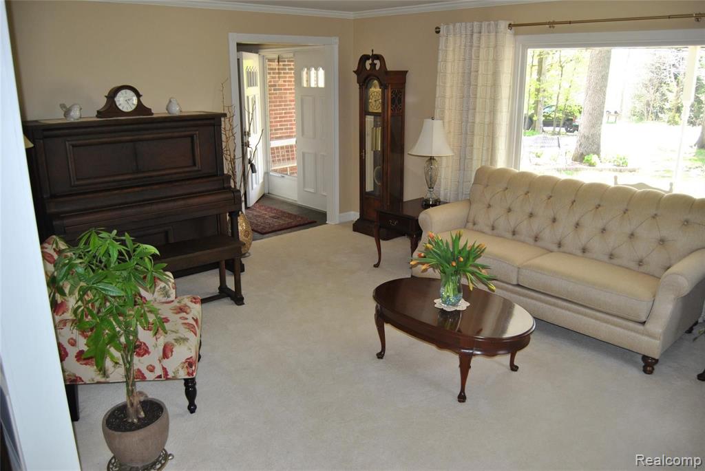 1263 Maple Grove Road Lapeer, MI 48446 - Photo 5 of 39