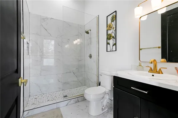 $5,200 | 632 Mandeville Street, Unit 2B, New Orleans, LA 70117