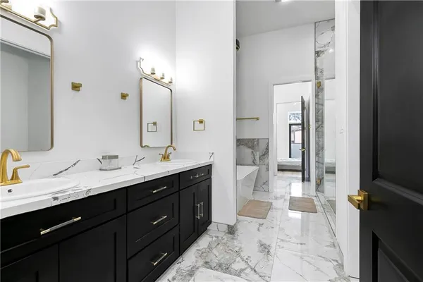 $5,200 | 632 Mandeville Street, Unit 2B, New Orleans, LA 70117