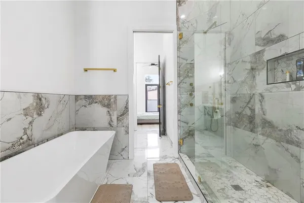 $5,200 | 632 Mandeville Street, Unit 2B, New Orleans, LA 70117