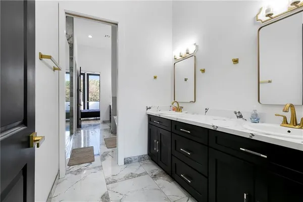$5,200 | 632 Mandeville Street, Unit 2B, New Orleans, LA 70117