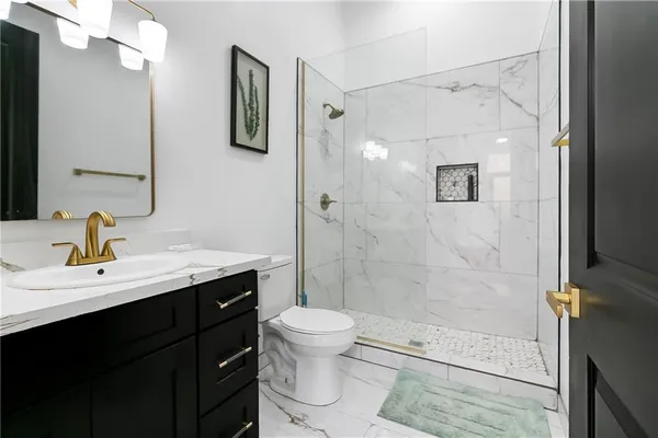 $5,200 | 632 Mandeville Street, Unit 2B, New Orleans, LA 70117