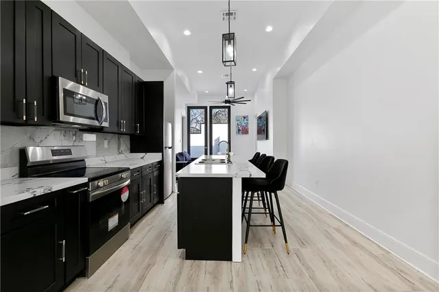 $5,500 | 632 Mandeville Street, Unit 2B, New Orleans, LA 70117