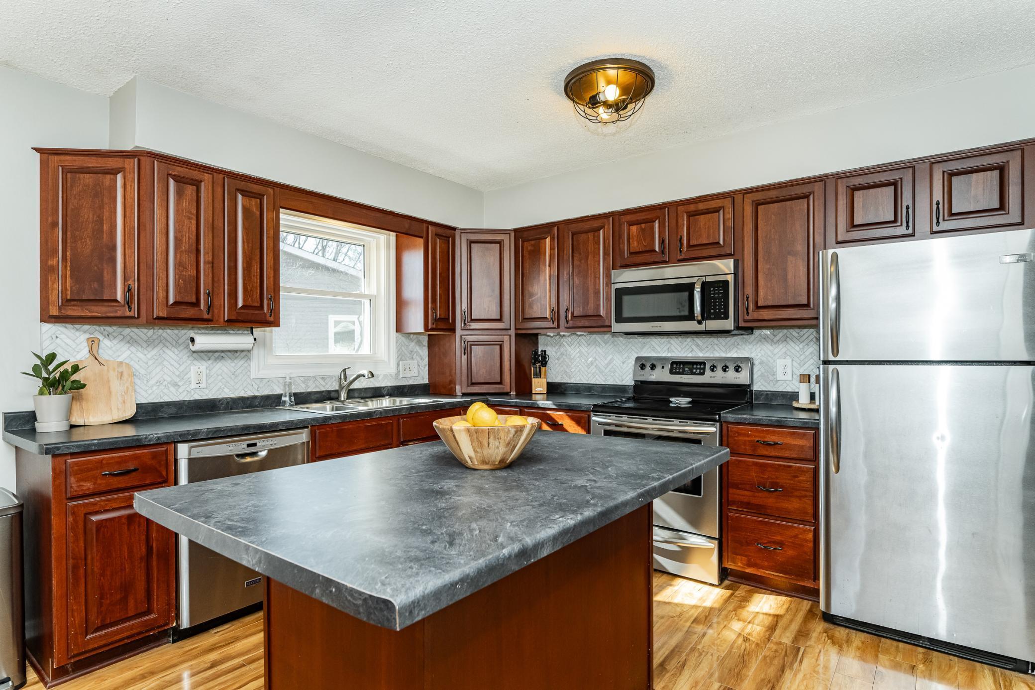 600 33rd St Lane Northwest Rochester, MN 55901 - Photo 14 of 41