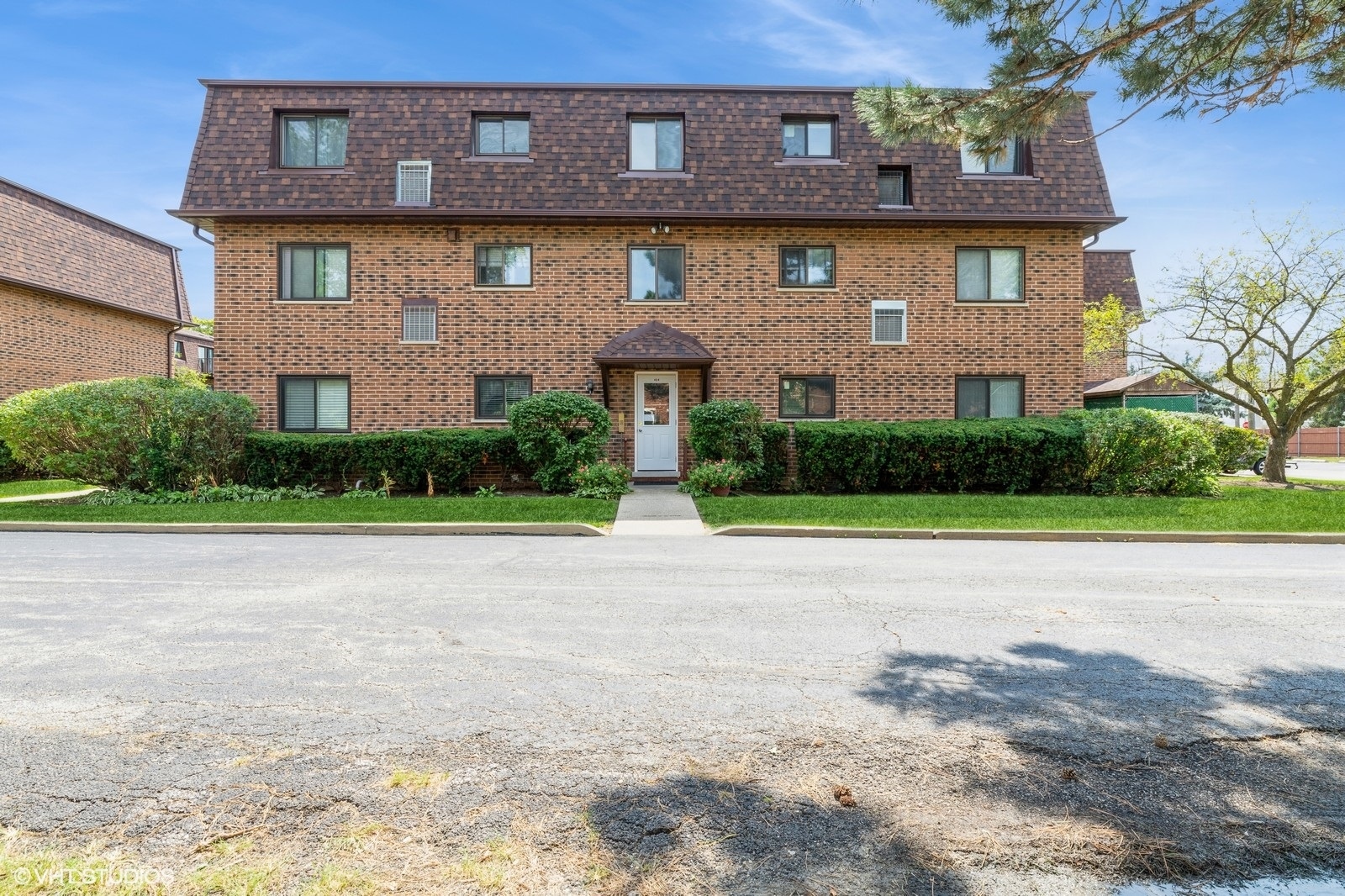 404 East Kensington Road, Unit A Mount Prospect, IL 60056 - Photo 10 of 10 Gallery Image 10