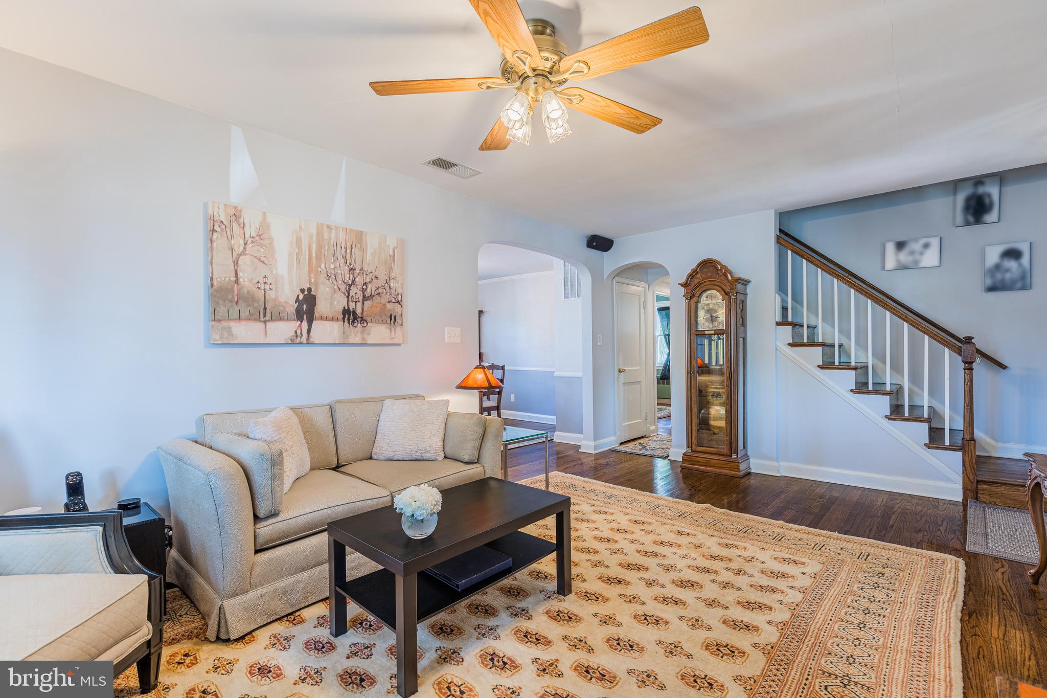 417 Gralan Road Catonsville, MD 21228 - Photo 2 of 27 OPEN & BRIGHT LIVING ROOM