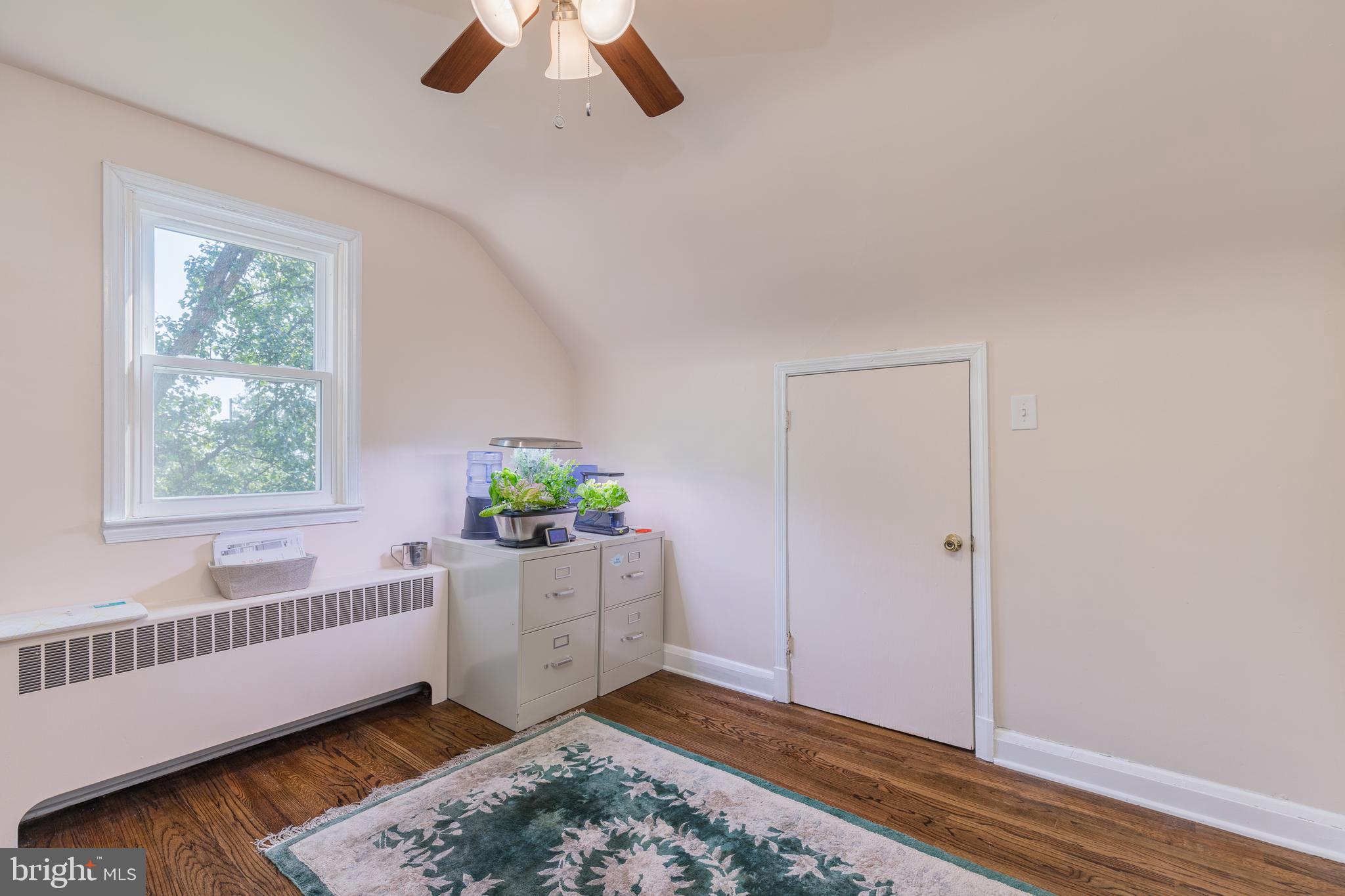 417 Gralan Road Catonsville, MD 21228 - Photo 15 of 27 PERFECT FOR HOME OFFICE