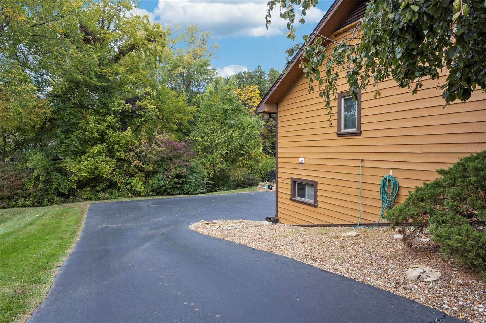 127 Double Eagle Drive St. Charles, MO 63303 - Photo 6 of 61