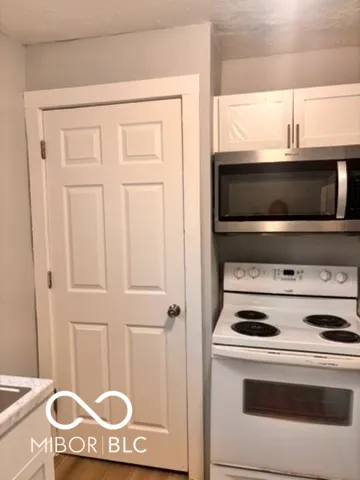 $900 | 3059 North Gale Street, Indianapolis, IN 46218