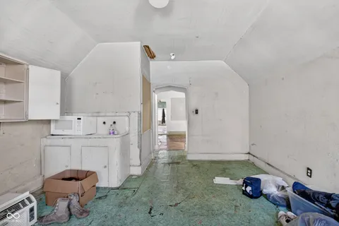 $175,000 | 646 North Beville Avenue, Indianapolis, IN 46201