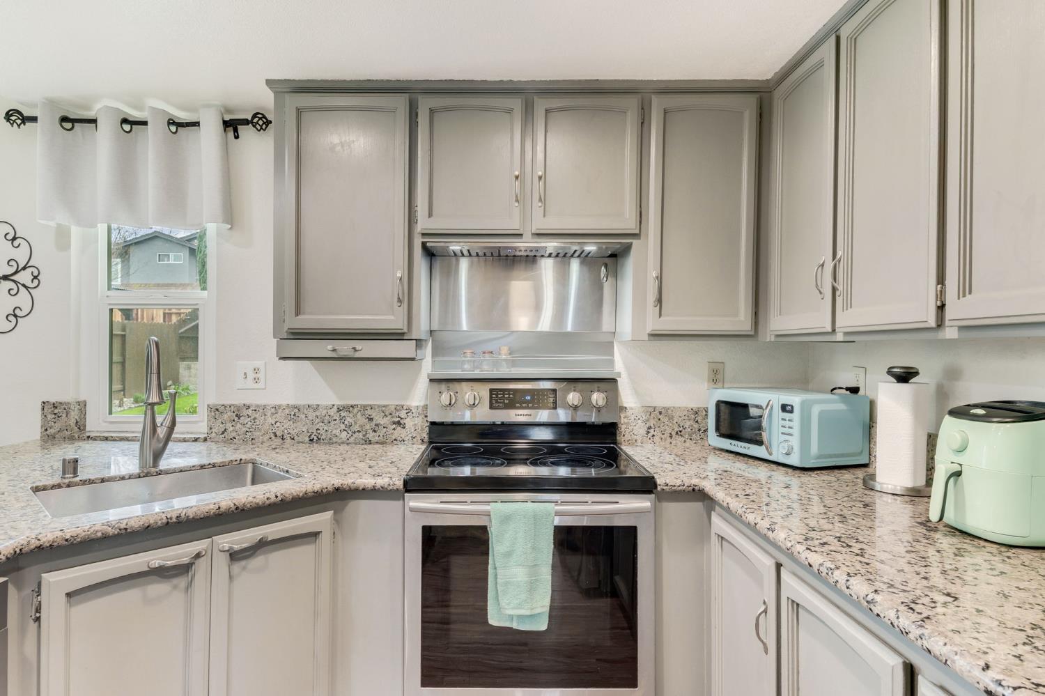 1360 Ridgerun Drive Roseville, CA 95747 - Photo 15 of 40