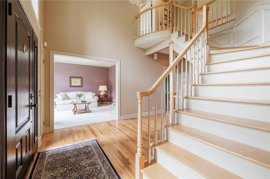 25 Royale Drive Perinton, NY 14450 - Photo 4 of 48