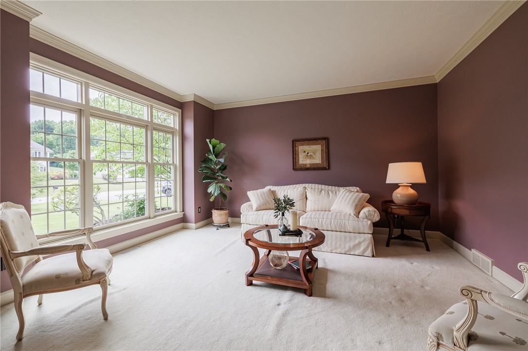 25 Royale Drive Perinton, NY 14450 - Photo 6 of 48