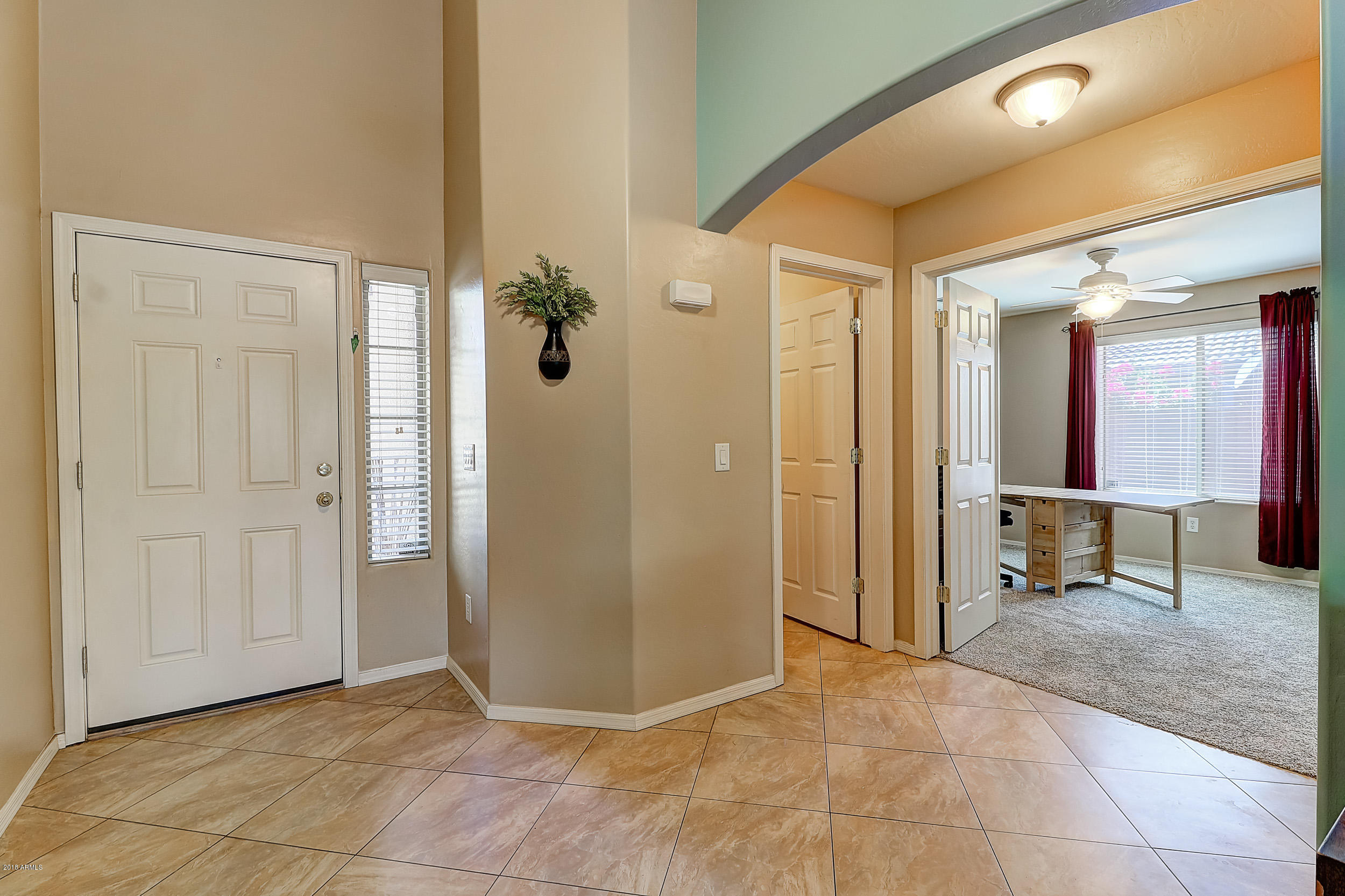 2506 West Carson Road Phoenix, AZ 85041 - Photo 2 of 44 entry way