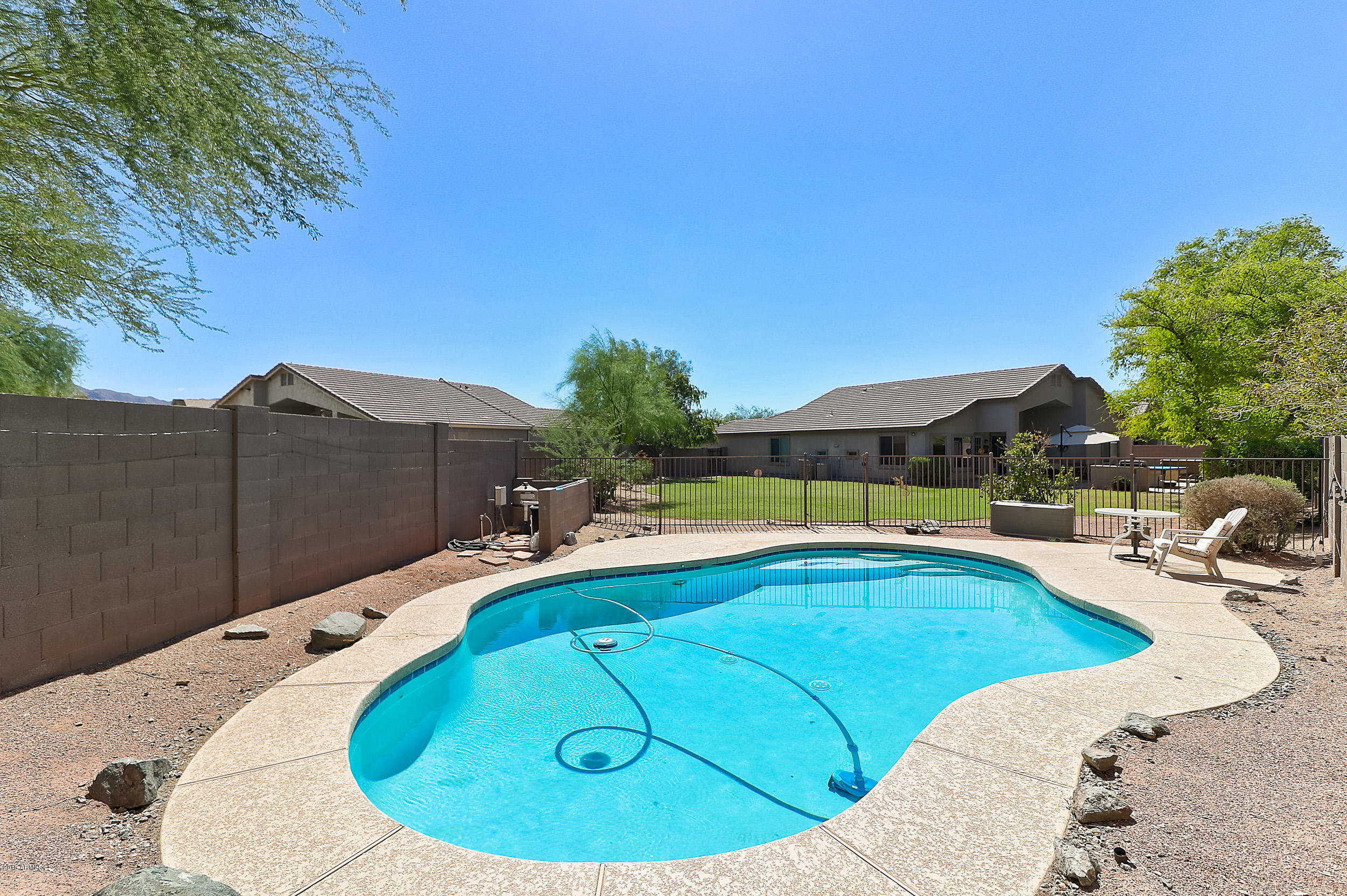 2506 West Carson Road Phoenix, AZ 85041 - Photo 32 of 44 POOL