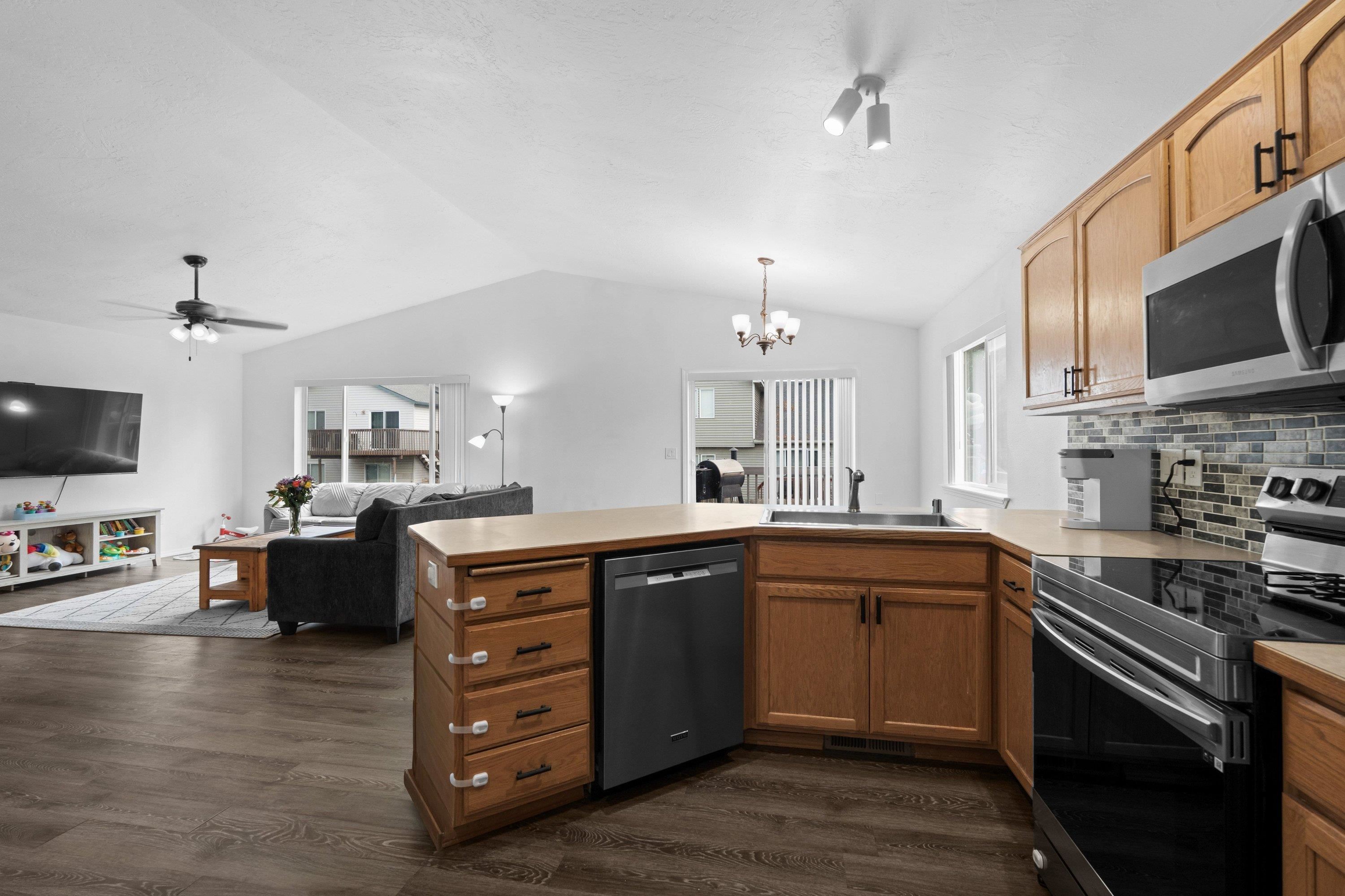 10113 West Raspberry Avenue Cheney, WA 99004 - Photo 12 of 35