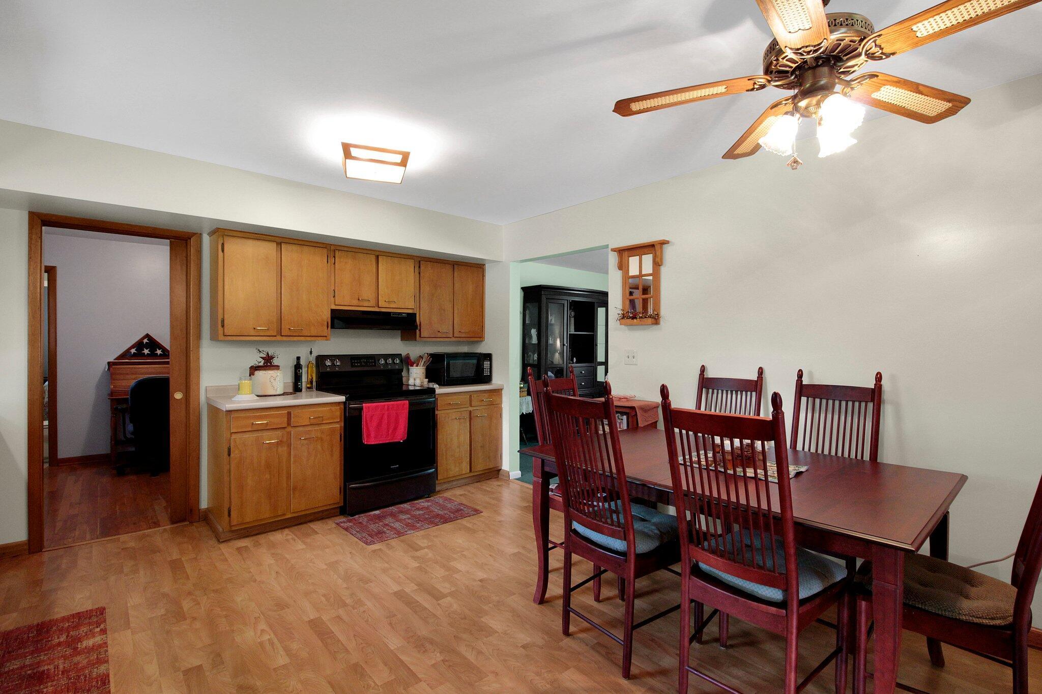 5760 Amanda Northern Road Carroll, OH 43112 - Photo 7 of 23 Kitchen