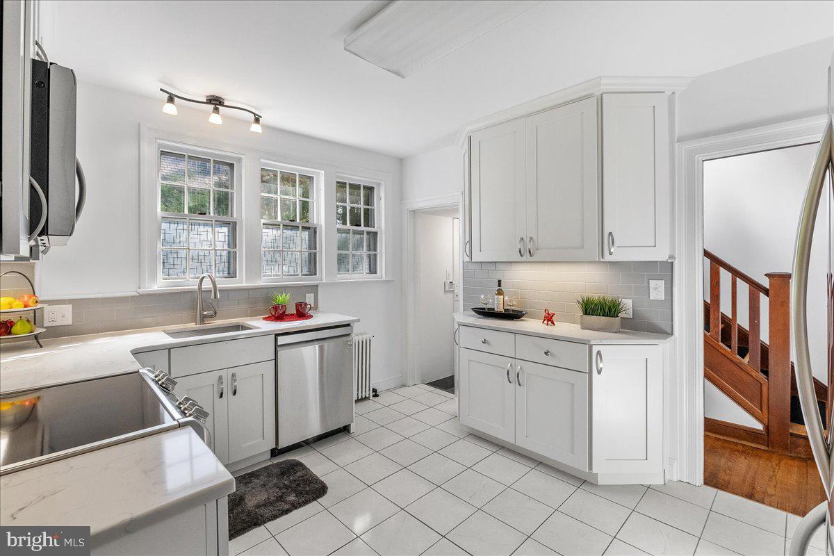 539 Jefferson Road Princeton, NJ 08540 - Photo 11 of 30 Kitchen