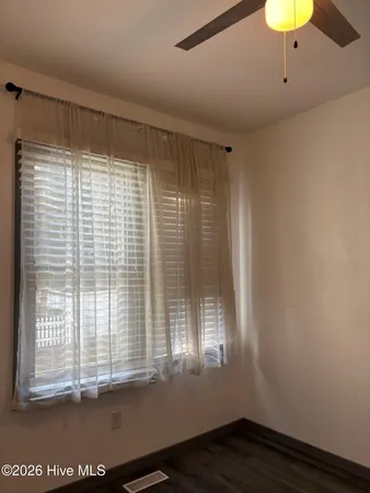 $1,100 | 121 East 2nd Street, Unit 102, Washington, NC 27889