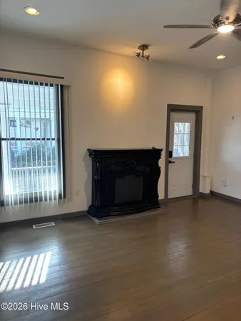 $1,100 | 121 East 2nd Street, Unit 102, Washington, NC 27889