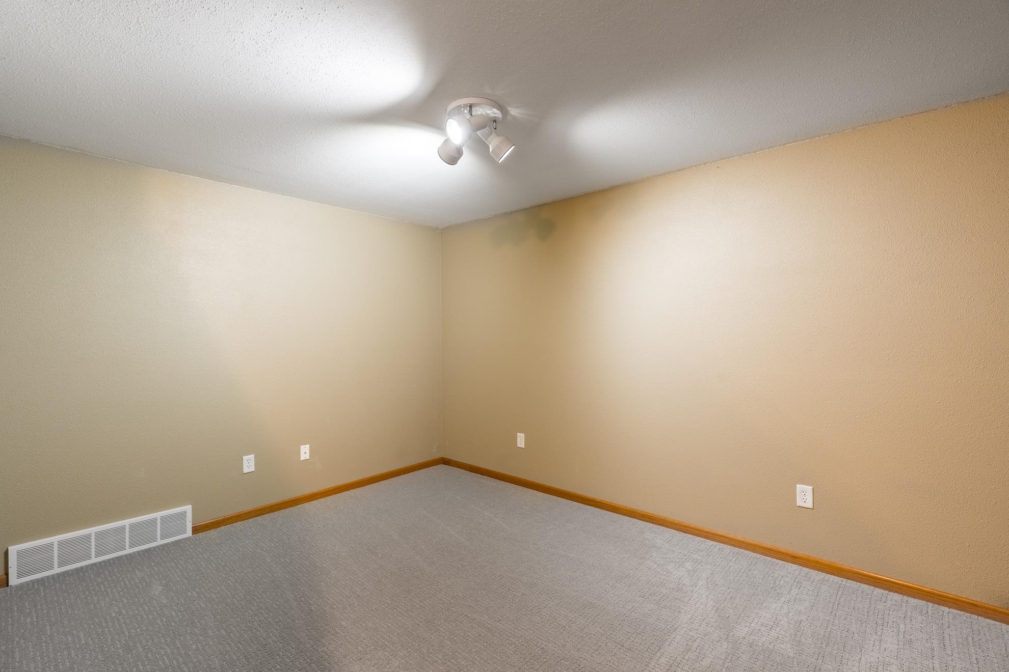 6207 Isaiah Street Schofield, WI 54476 - Photo 30 of 41