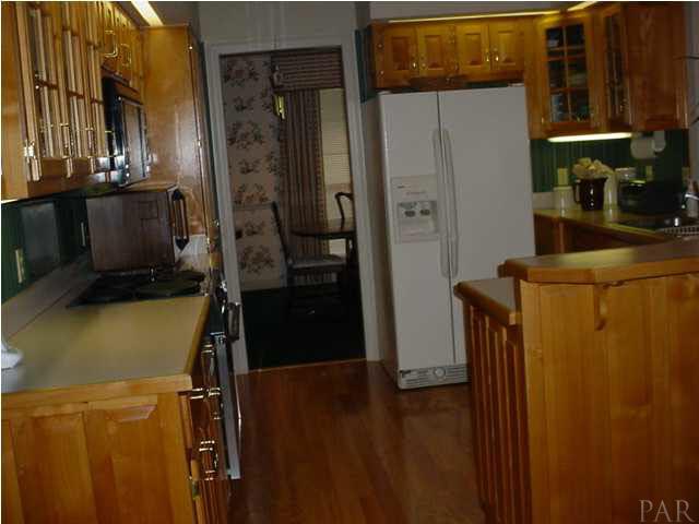 532 Turnberry Road Cantonment, FL 32533 - Photo 9 of 11 Gallery Image 9