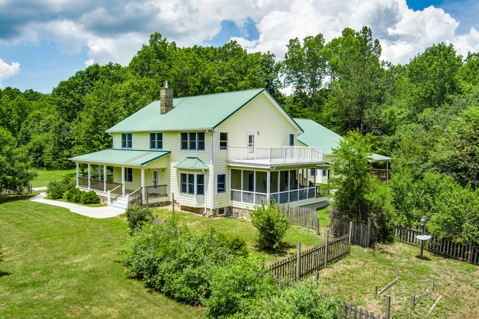 1631 Leffle Webb Road Crossville, TN 38572 - Photo 3 of 40 Gallery Image 3