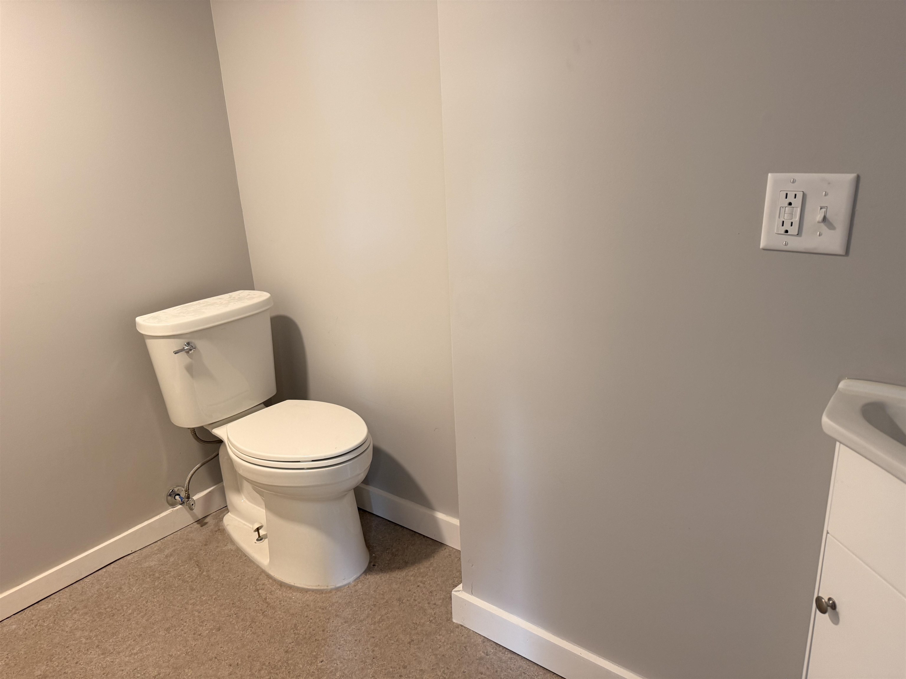 1309 Putney Road Brattleboro, VT 05301 - Photo 19 of 32