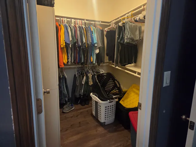 $379,900 | 215 Theunis Drive, Wrightstown, WI 54180