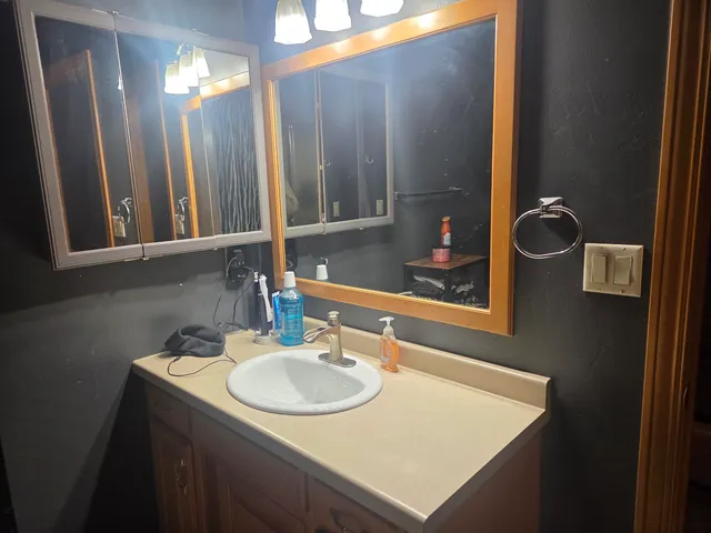 $379,900 | 215 Theunis Drive, Wrightstown, WI 54180