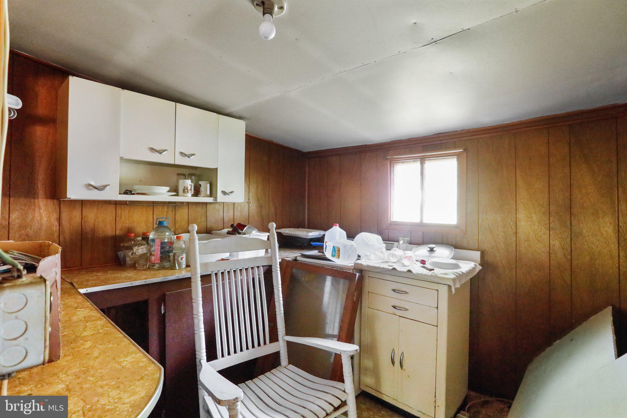 13726 Hopps Landing Road Hagerstown, MD 21740 - Photo 10 of 28 a storage room with a window