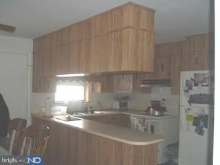 700 Ruth Street Sinking Spring, PA 19608 - Photo 3 of 6