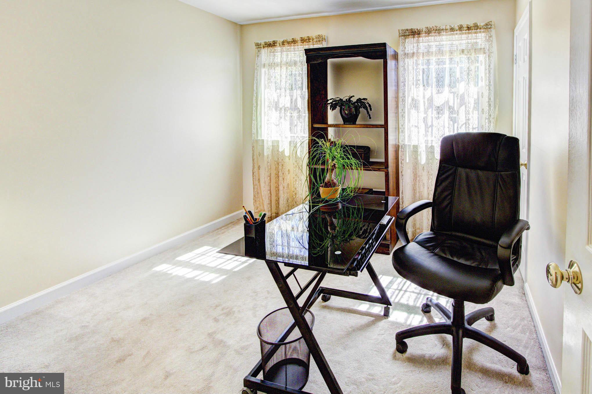 13812 Poplar Tree Road Fairfax, VA 20151 - Photo 18 of 29 Bedroom 3