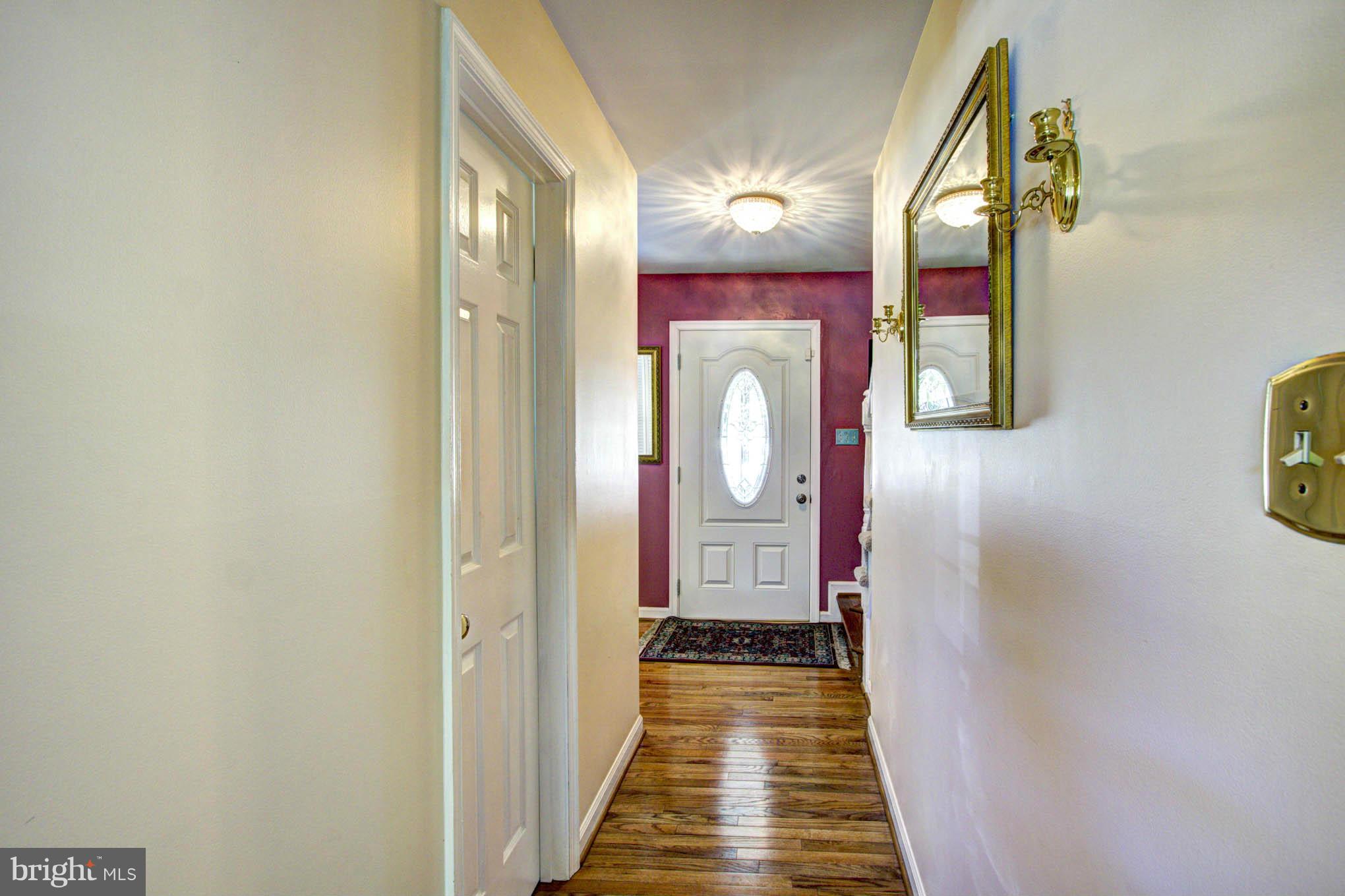 13812 Poplar Tree Road Fairfax, VA 20151 - Photo 3 of 29 Foyer