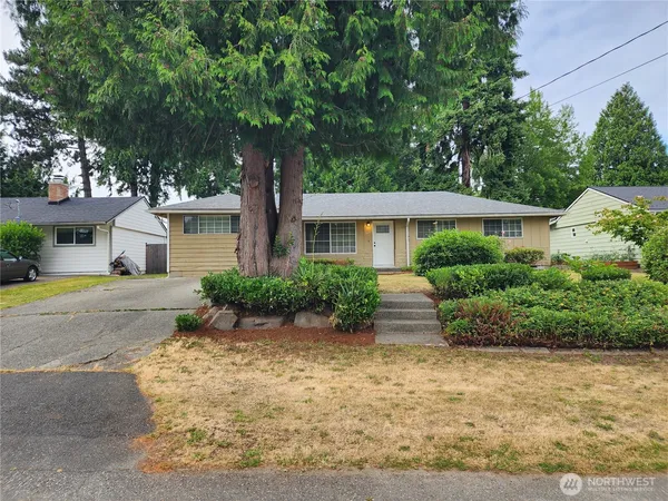 $949,950 | 8810 Northeast 187th Street, Bothell, WA 98011