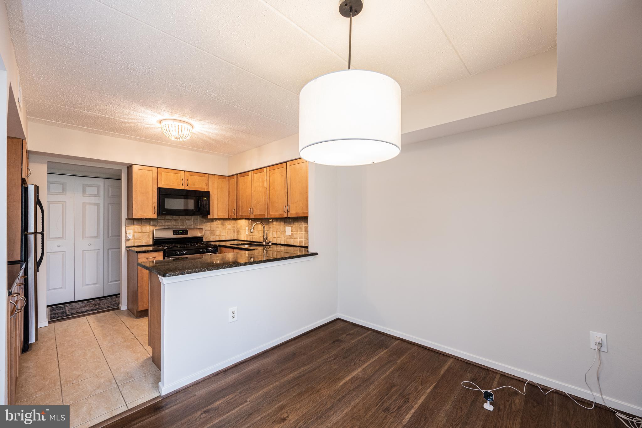 5709 Harpers Farm Road, Unit B Columbia, MD 21044 - Photo 13 of 29 Dining Room