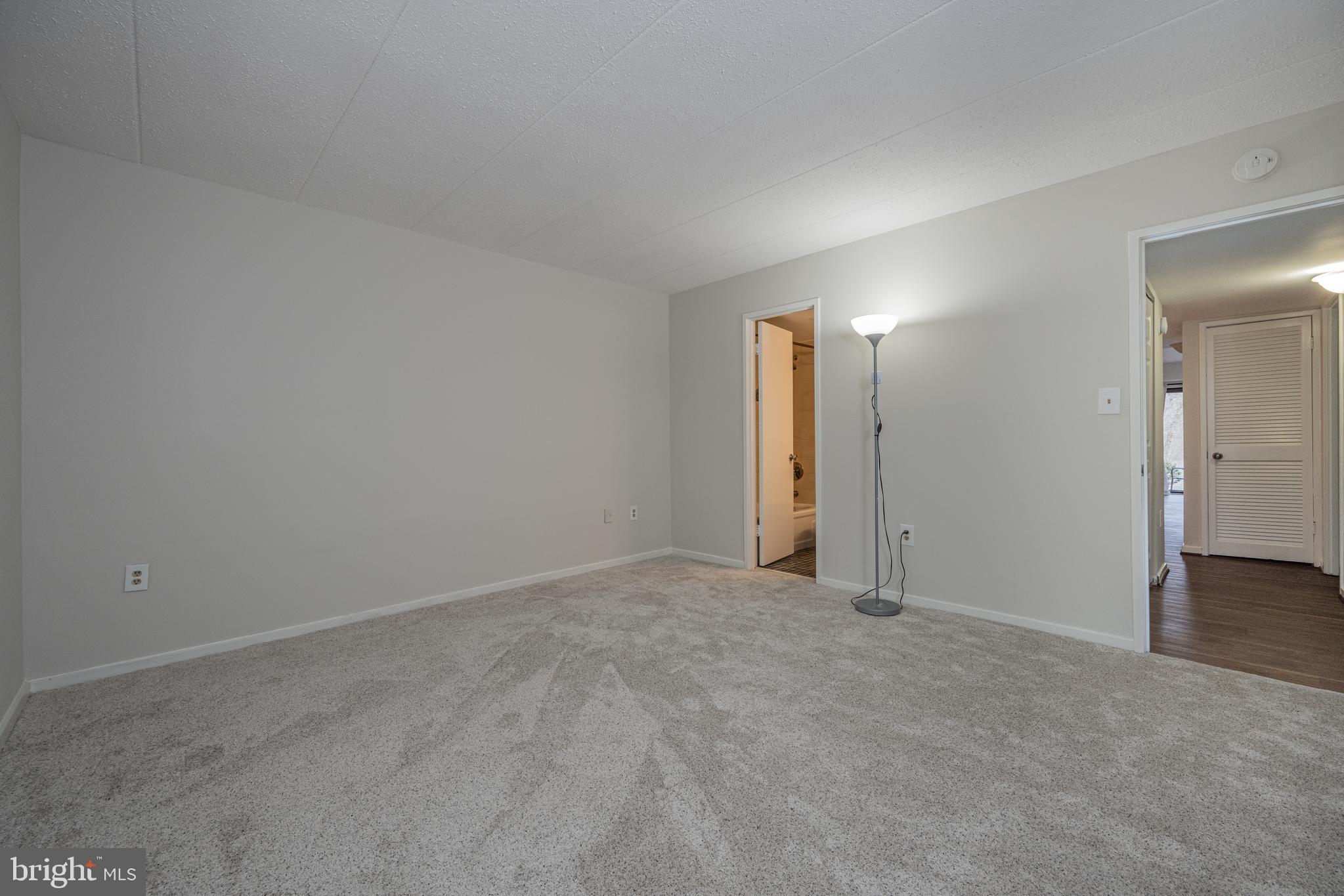 5709 Harpers Farm Road, Unit B Columbia, MD 21044 - Photo 19 of 29 Primary Bedroom