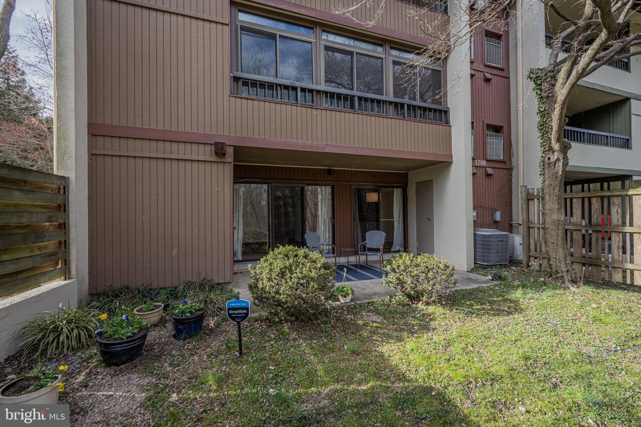 5709 Harpers Farm Road, Unit B Columbia, MD 21044 - Photo 25 of 29 Rear View