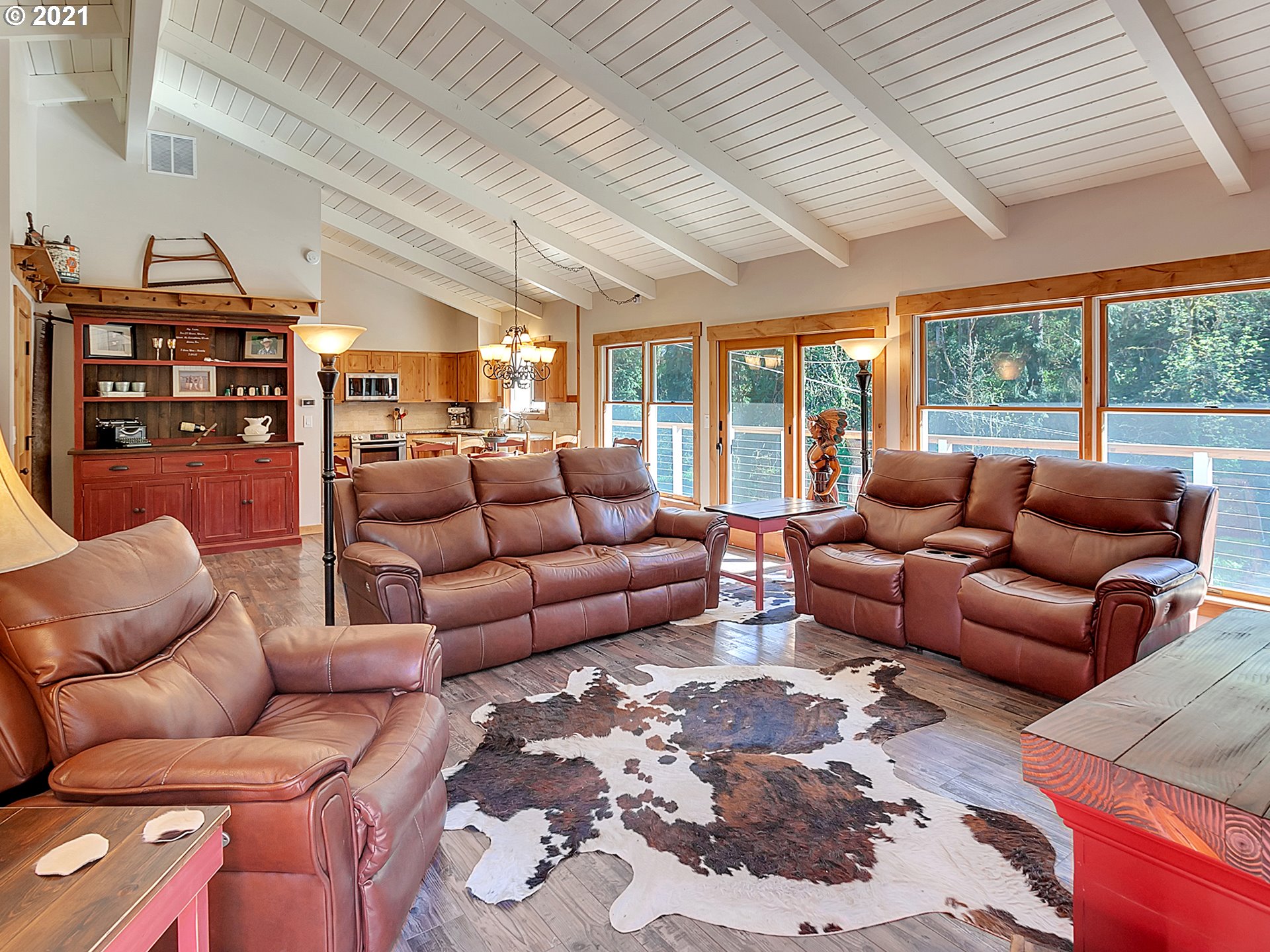 29600 Southwest Baker Road Sherwood, OR 97140 - Photo 5 of 32 Gallery Image 5