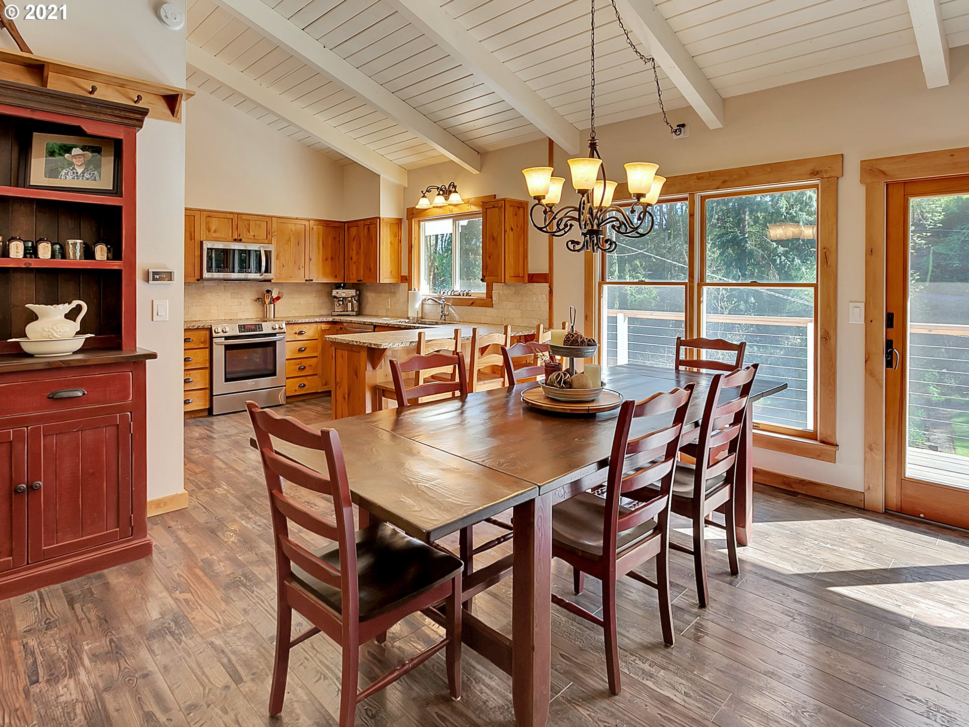29600 Southwest Baker Road Sherwood, OR 97140 - Photo 7 of 32 Gallery Image 7