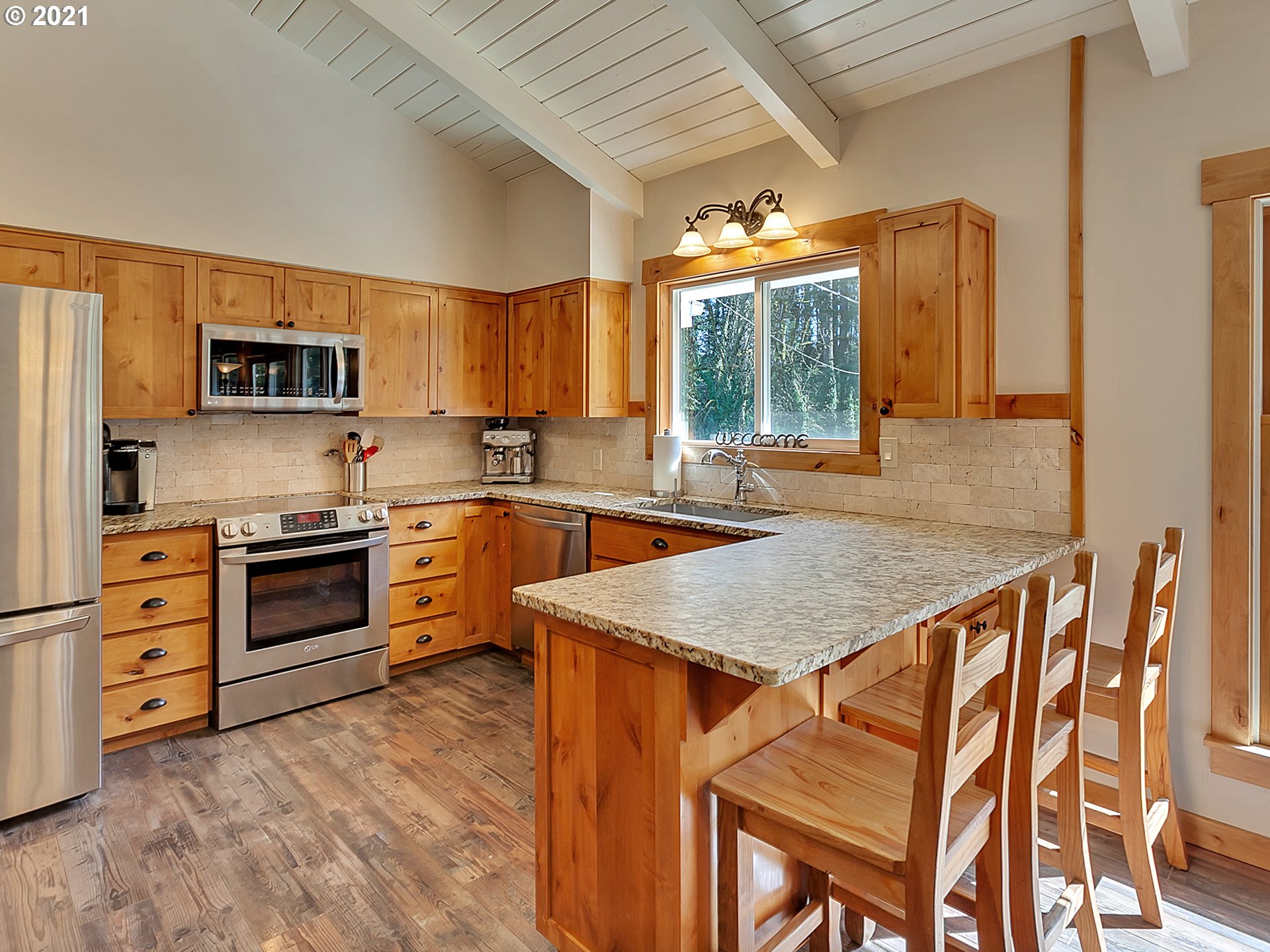 29600 Southwest Baker Road Sherwood, OR 97140 - Photo 8 of 32 Gallery Image 8