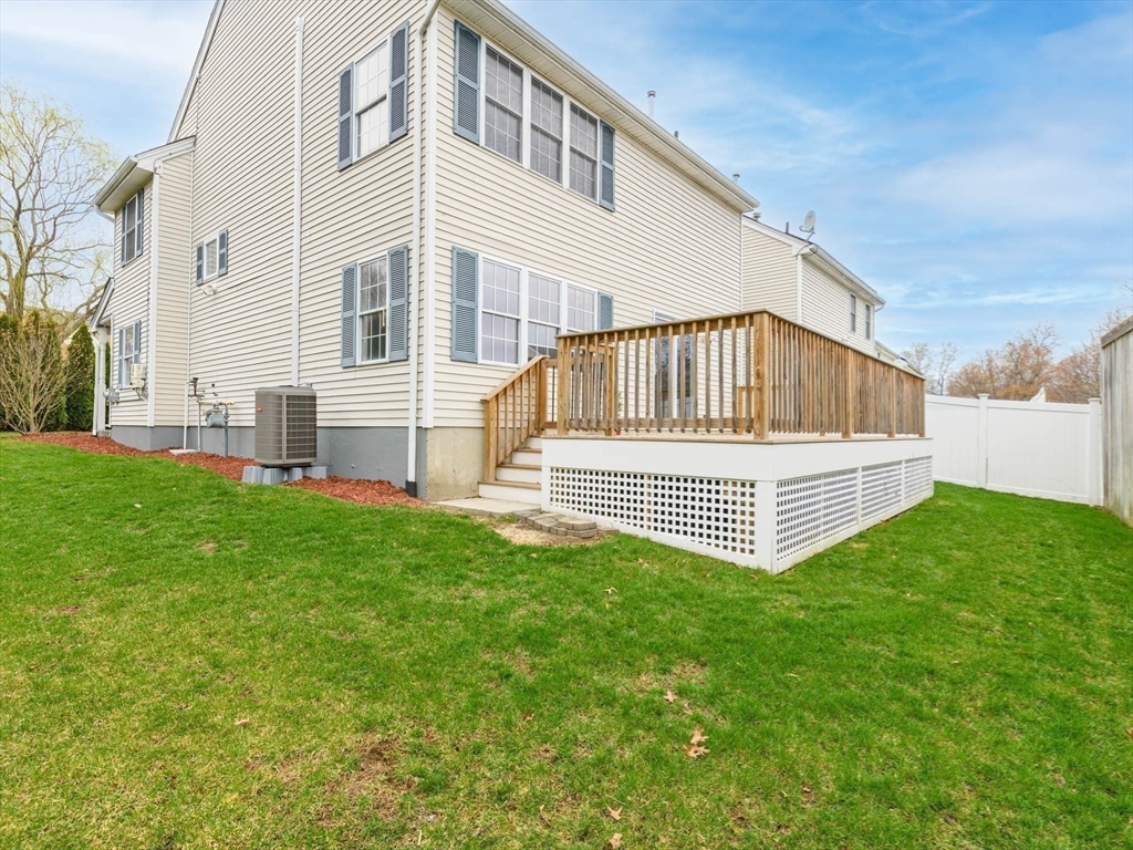 20 Angela Rose Lane Worcester, MA 01604 - Photo 5 of 35 a view of a house with a yard