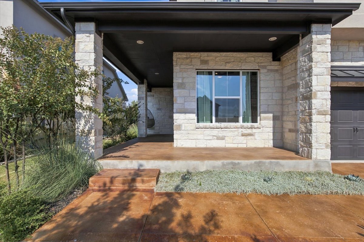 610 Arundel Road Lakeway, TX 78738 - Photo 3 of 40 Gallery Image 3