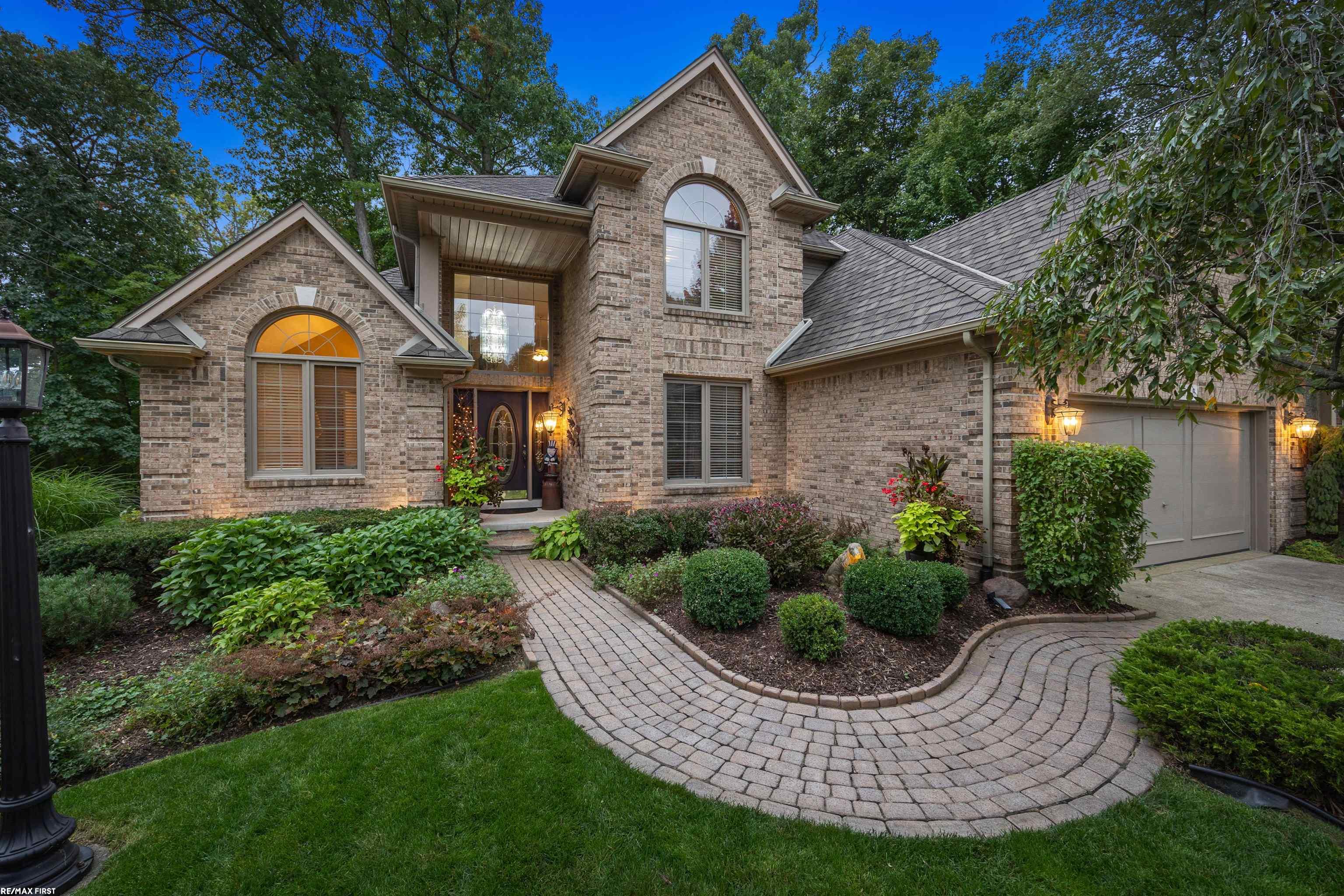 528 Misty Brook Lane Rochester, MI 48307 - Photo 61 of 63 50123415-60.JPG