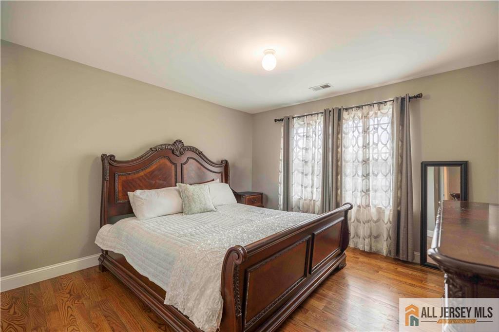 628 New Dover Road Colonia, NJ 07067 - Photo 11 of 32