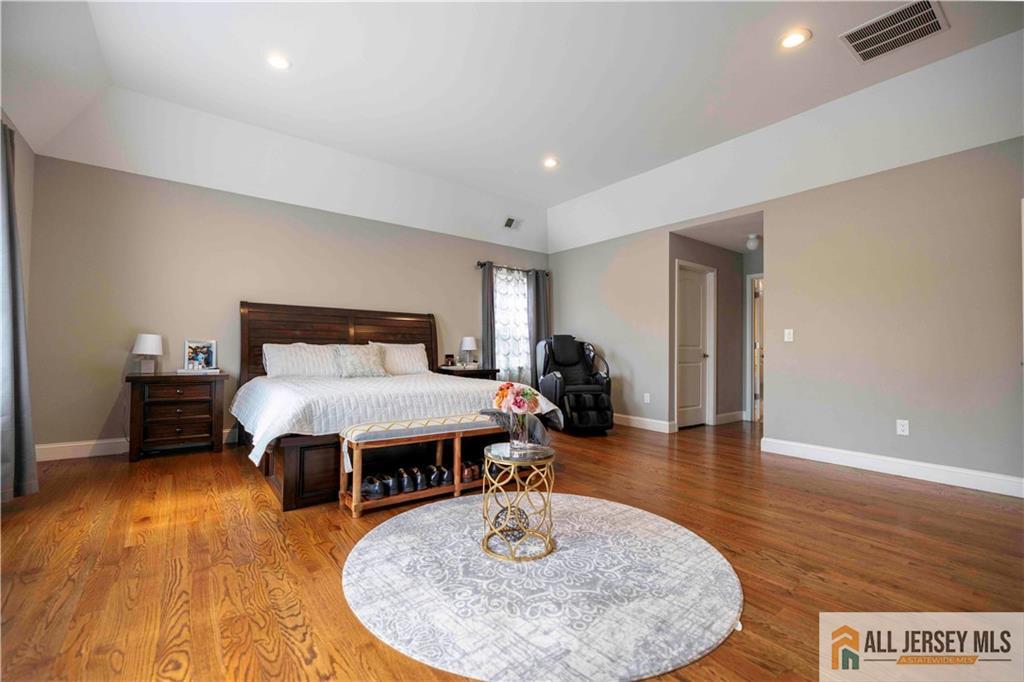 628 New Dover Road Colonia, NJ 07067 - Photo 19 of 32