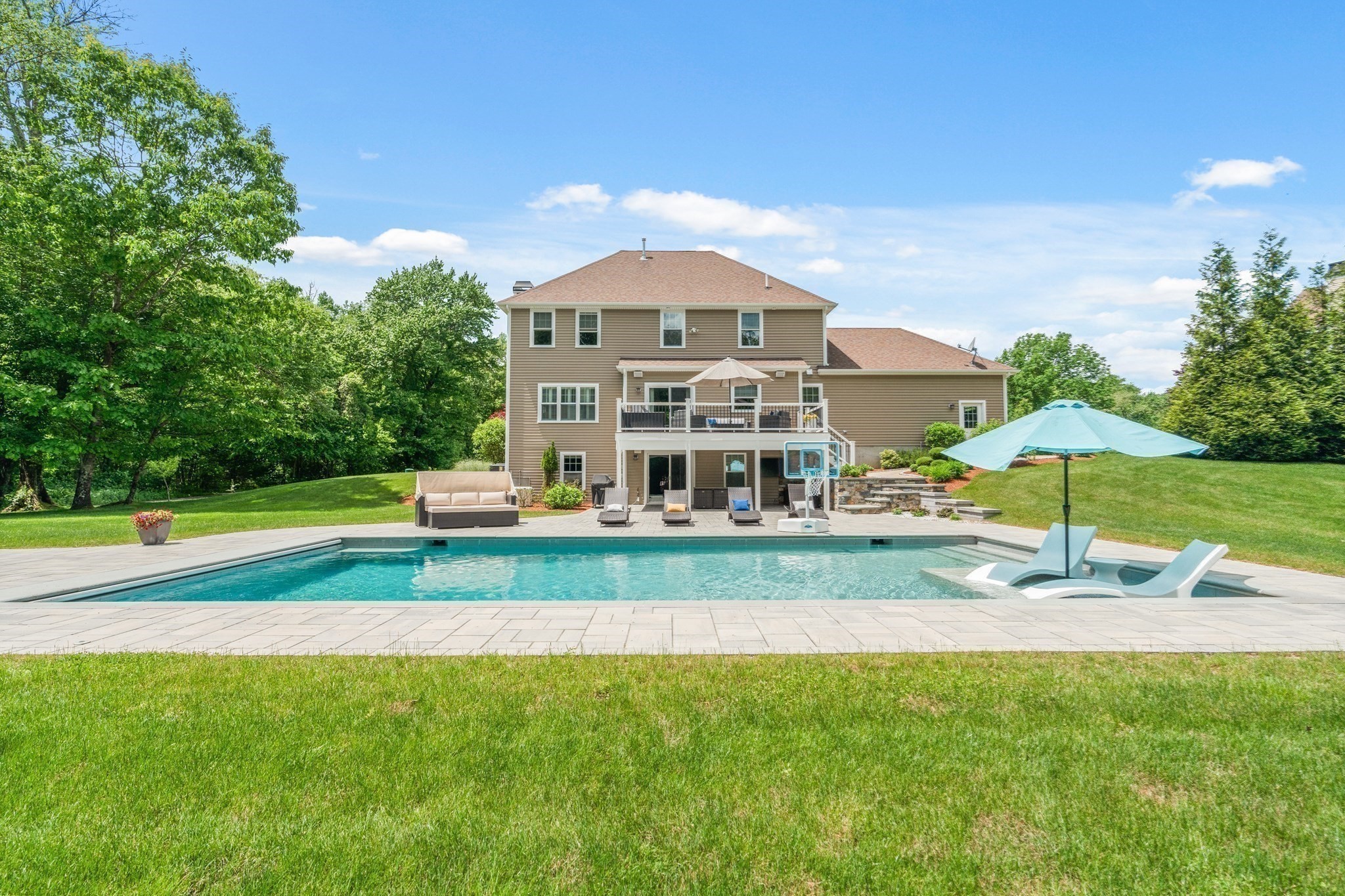 5 Clinton Drive Rehoboth, MA 02769 - Photo 1 of 34 Gallery Image 1