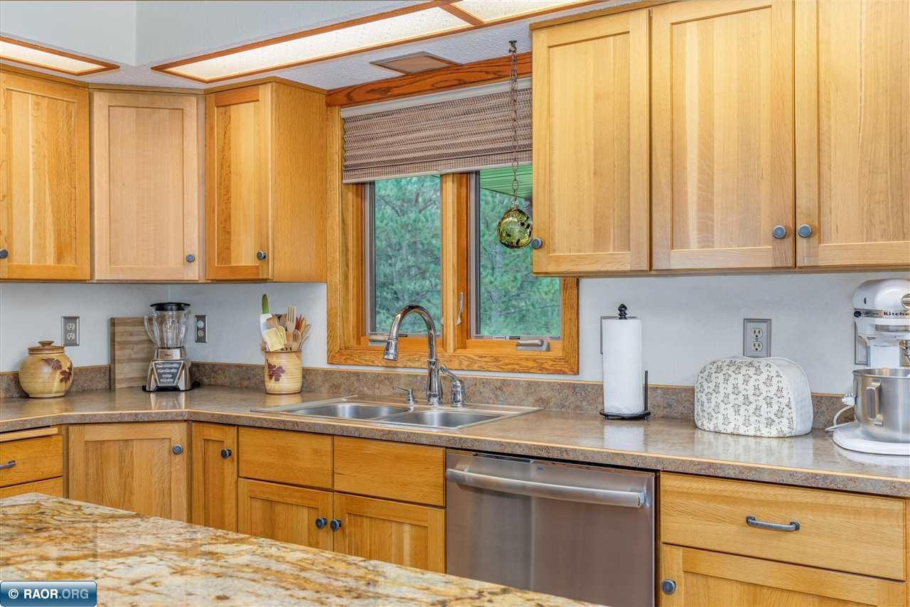 7528 Seibert Road Embarrass, MN 55732 - Photo 9 of 32