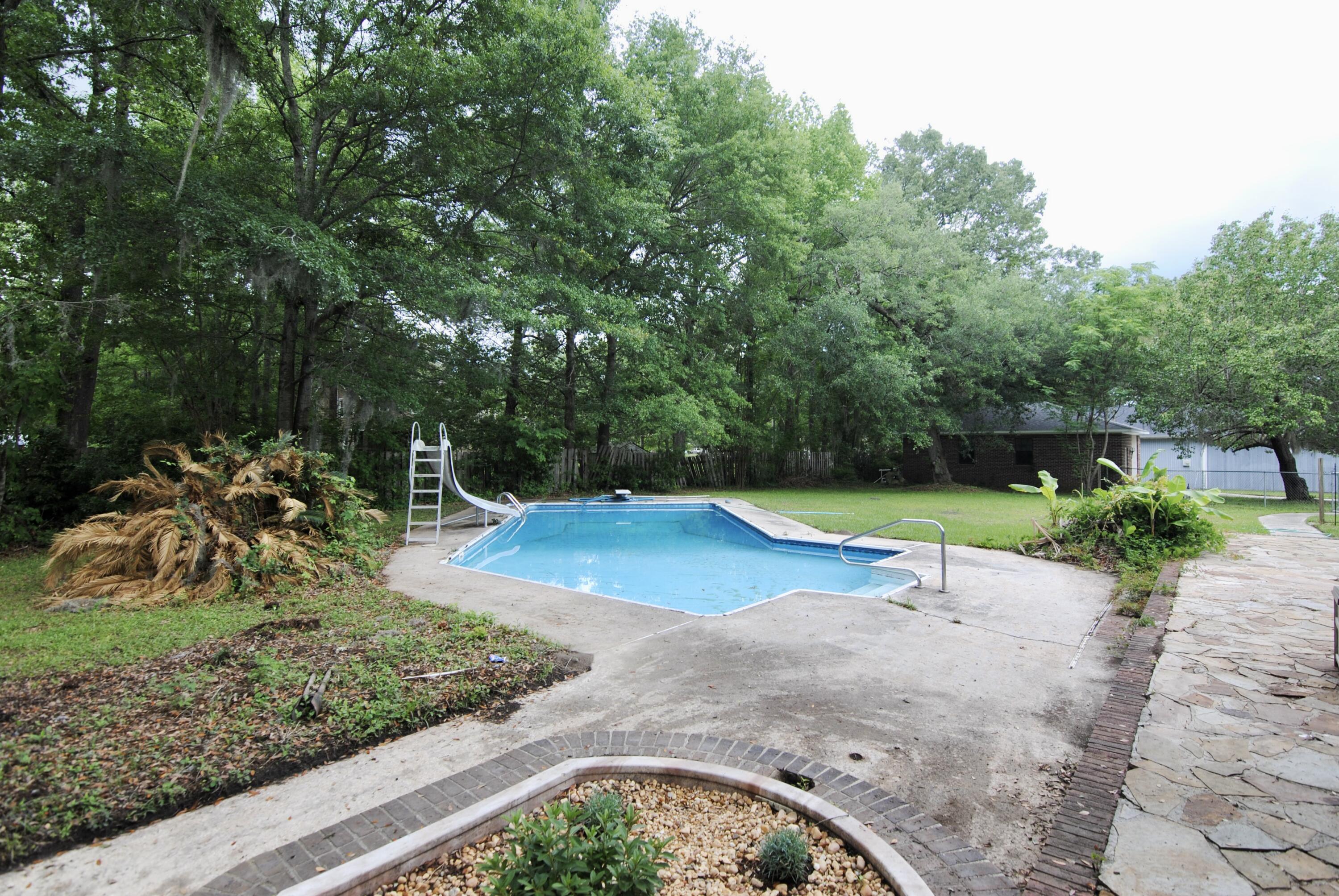 1215 Old Fort Road Moncks Corner, SC 29461 - Photo 2 of 21 4A16C3AA-125F-4F87-B851-02CA4C76A84F_1_2